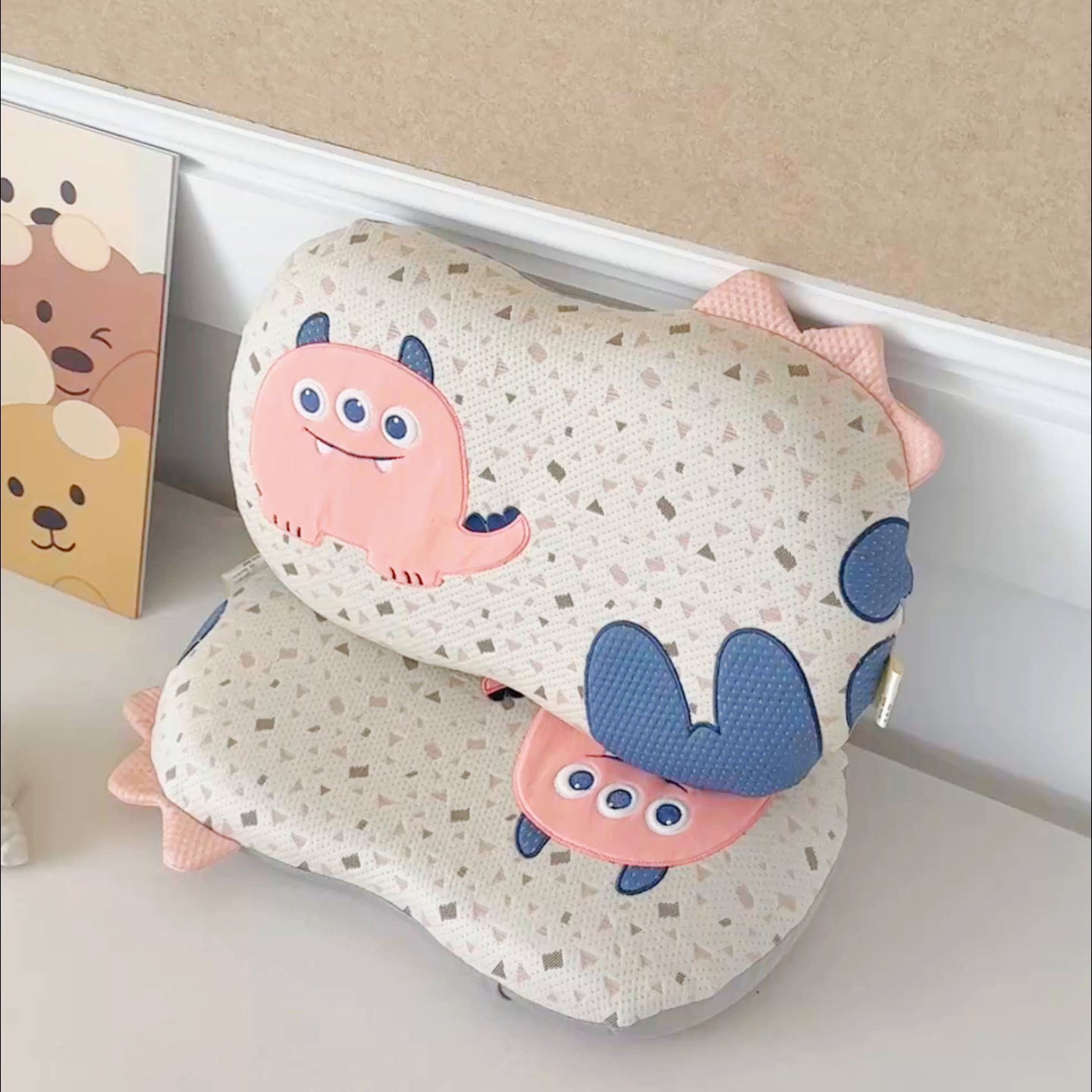 91家纺网 家纺一手货源 找家纺 （总）麦肯锡 2026新款小怪兽卡通记忆枕枕头枕芯