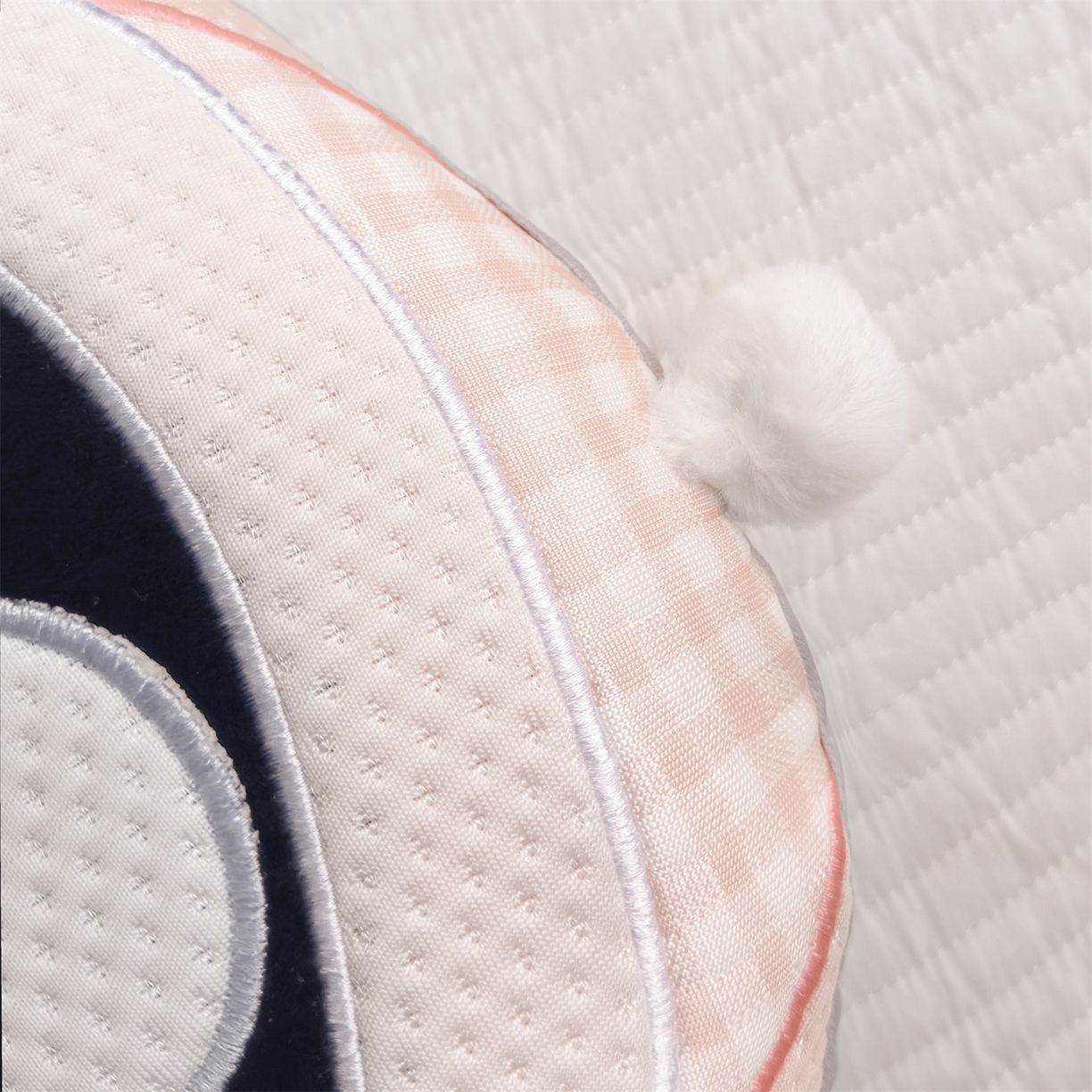 91家纺网 家纺一手货源 找家纺 （总）麦肯锡 2026新款小企鹅卡通记忆枕枕头枕芯