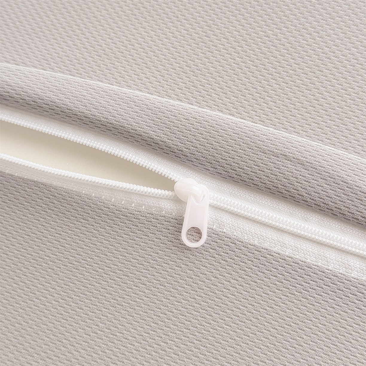 91家纺网 家纺一手货源 找家纺 （总）麦肯锡 2026新款小企鹅卡通记忆枕枕头枕芯