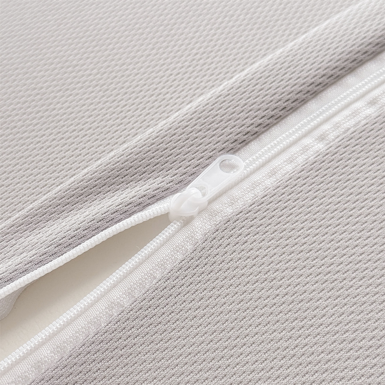 91家纺网 家纺一手货源 找家纺 麦肯锡 2026新款小企鹅卡通记忆枕枕头枕芯 小企鹅-紫色