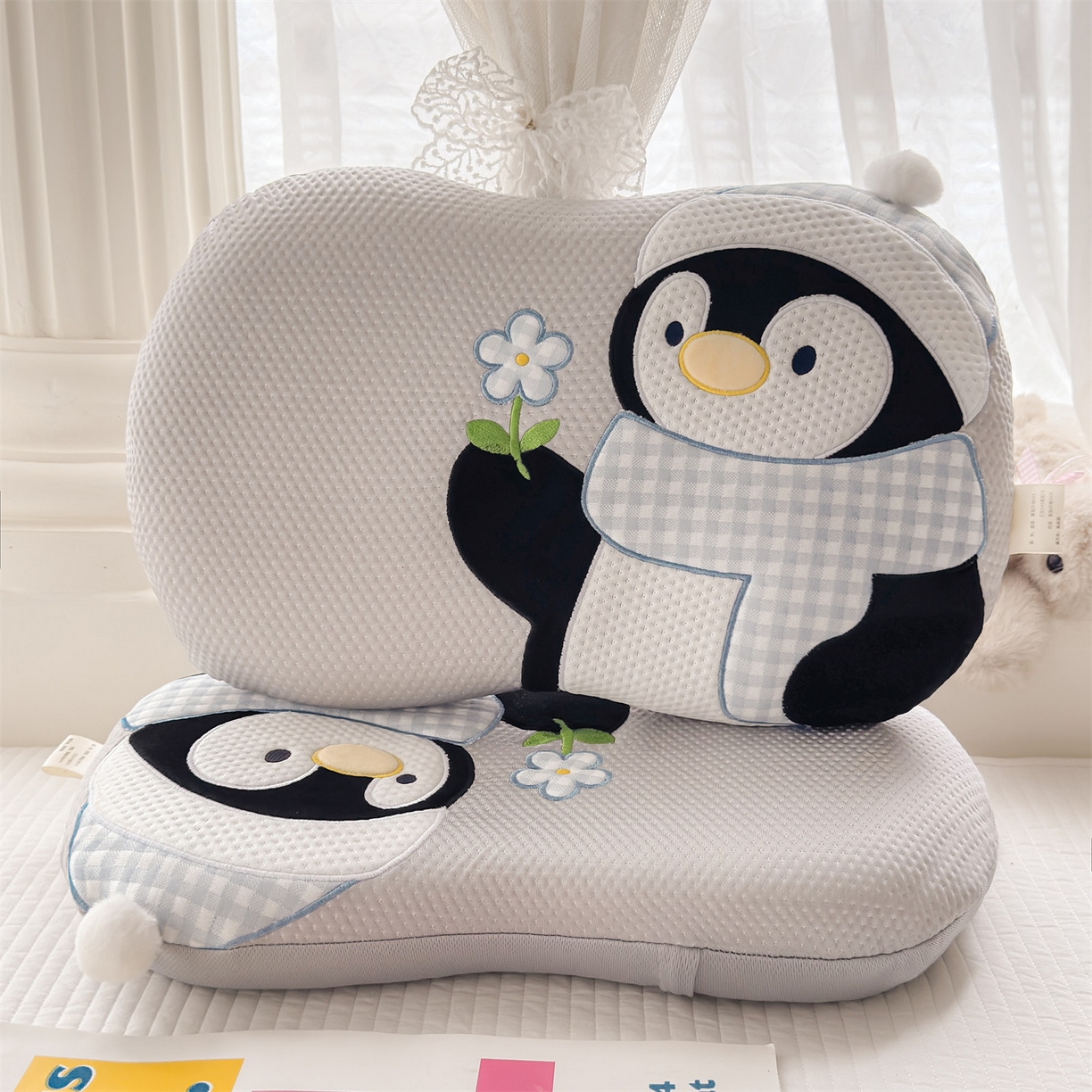91家纺网 家纺一手货源 找家纺 麦肯锡 2026新款小企鹅卡通记忆枕枕头枕芯 小企鹅-灰色