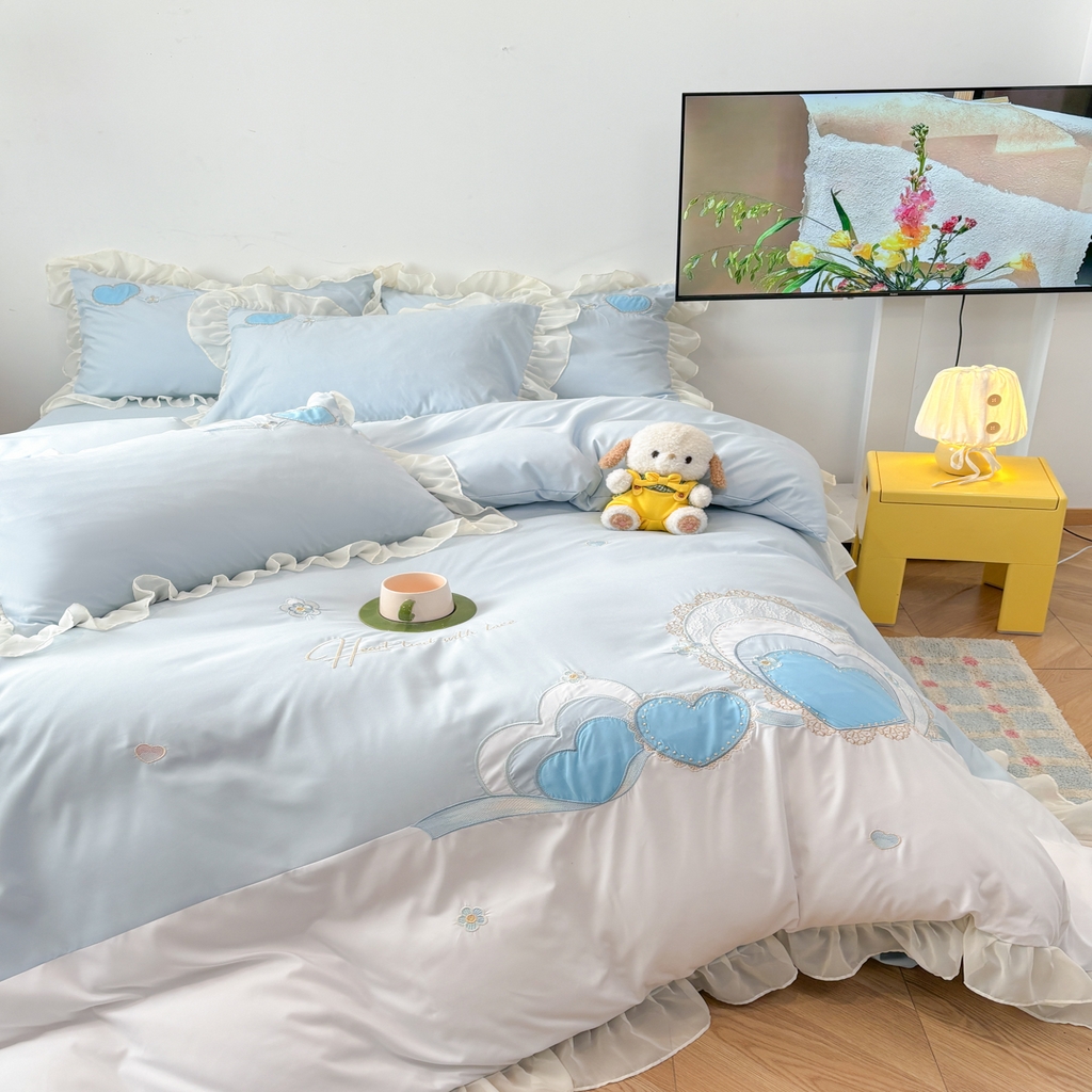 91家纺网 家纺一手货源 找家纺 慕语家纺 2026款贴布绣磨毛四件套甜心 甜心-海盐蓝
