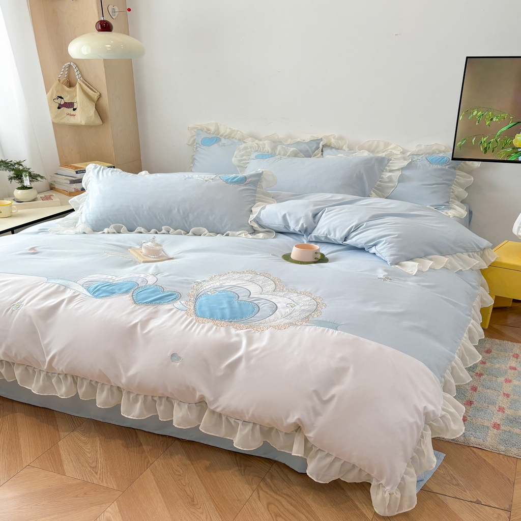 91家纺网 家纺一手货源 找家纺 慕语家纺 2026款贴布绣磨毛四件套甜心 甜心-海盐蓝