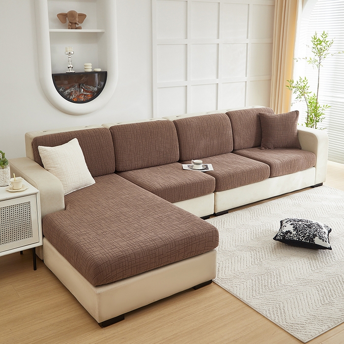 91家纺网 家纺一手货源 找家纺 飞翔家纺沙发套 2026新款舒适亲肤素格纹-坐垫套 咖啡色