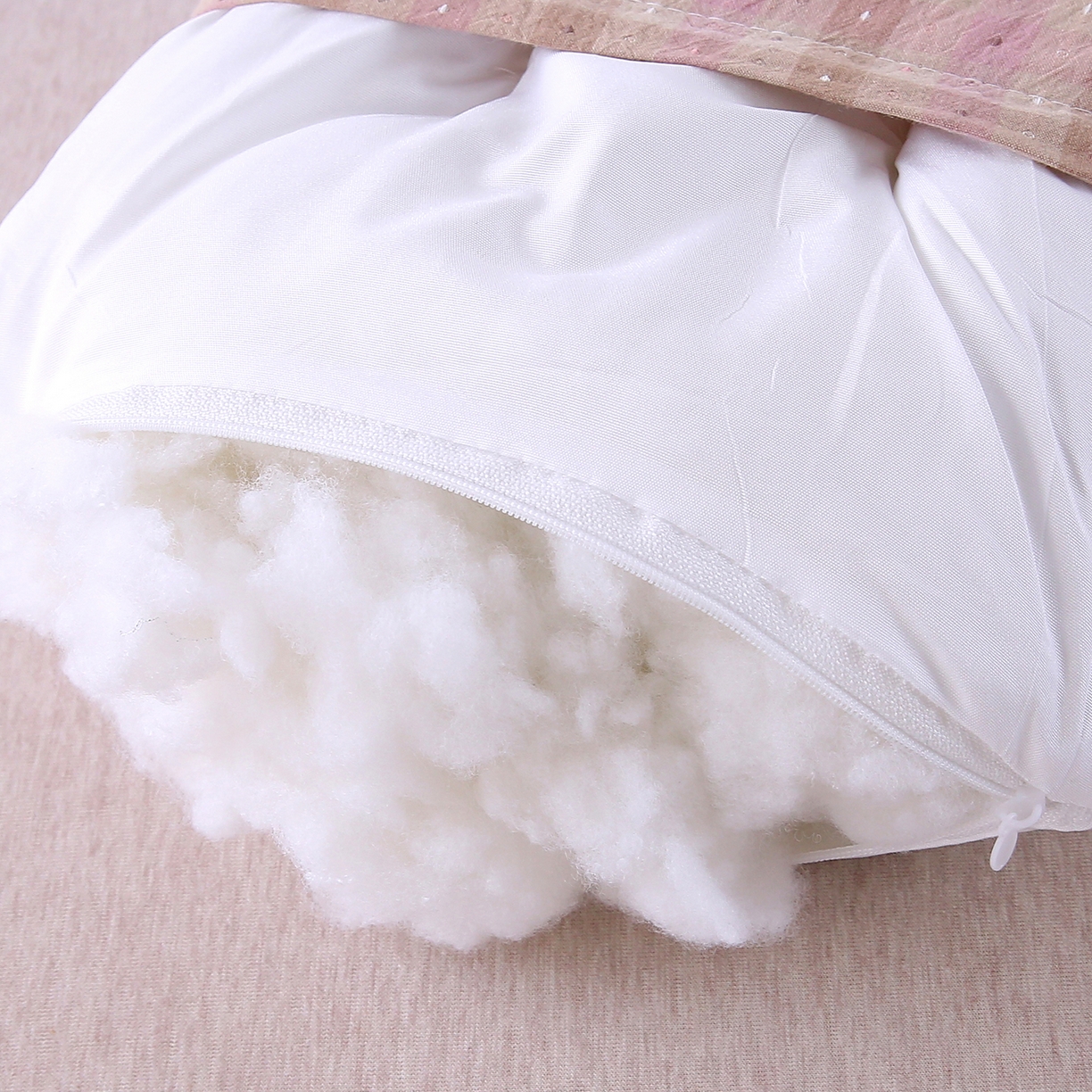 91家纺网 家纺一手货源 找家纺 珍贝家纺 2026新款全棉大脸熊枕套枕头枕芯枕套+枕芯儿童枕学生枕 大脸熊-粉灰格