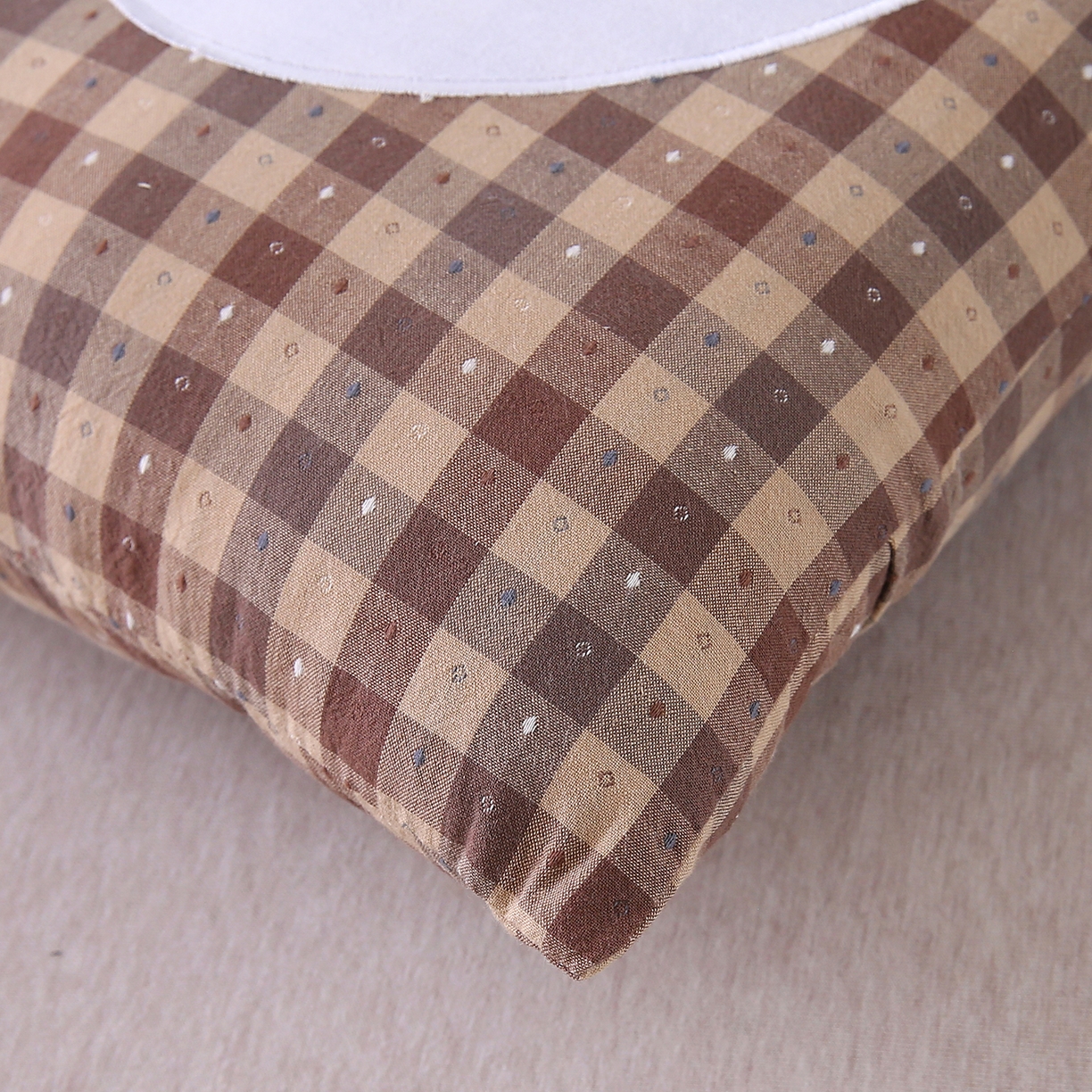 91家纺网 家纺一手货源 找家纺 珍贝家纺 2026新款全棉大脸熊枕套枕头枕芯枕套+枕芯儿童枕学生枕 大脸熊-条纹咖