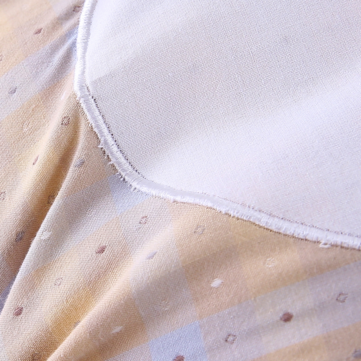 91家纺网 家纺一手货源 找家纺 珍贝家纺 2026新款全棉大脸熊枕套枕头枕芯枕套+枕芯儿童枕学生枕 大脸熊-蓝黄格