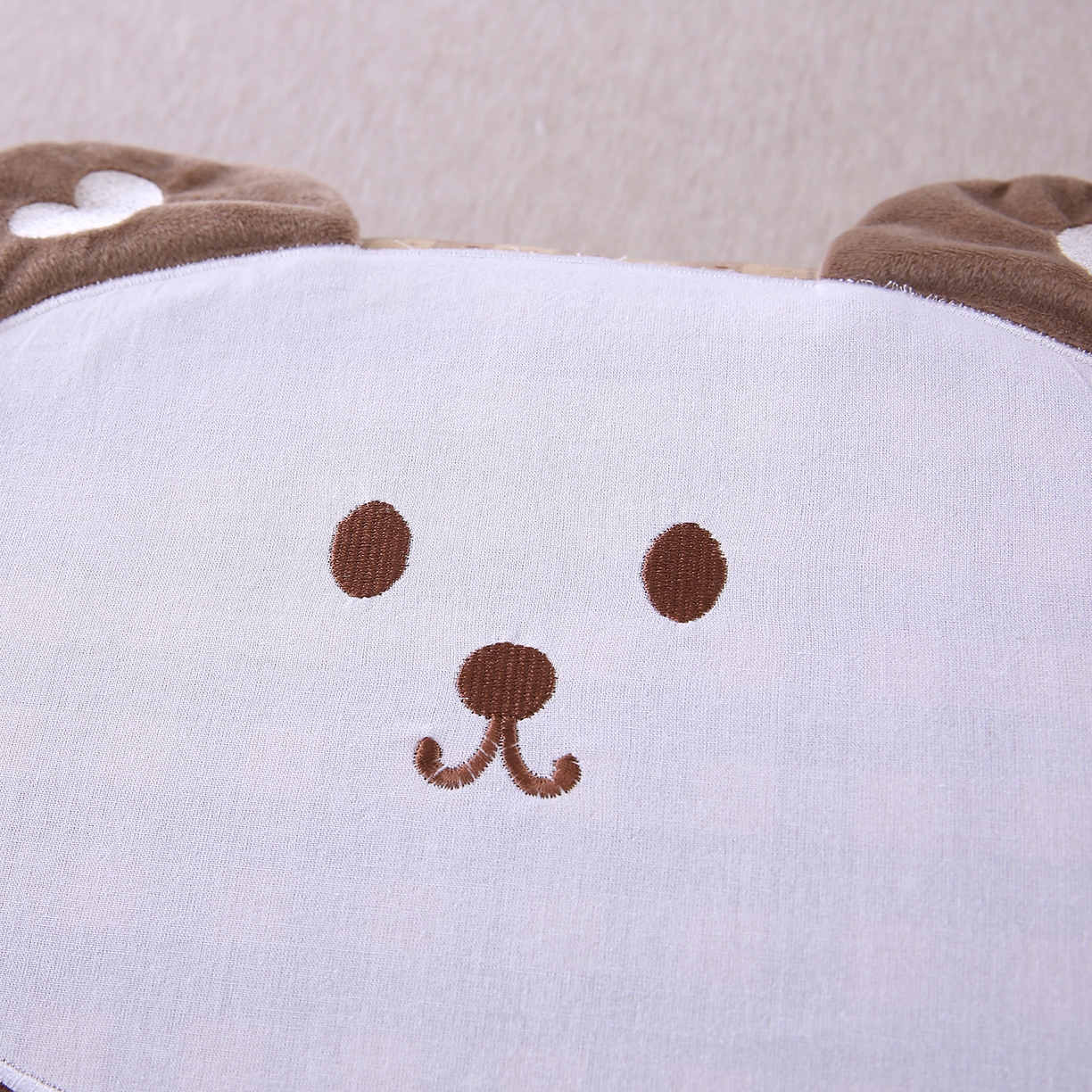 91家纺网 家纺一手货源 找家纺 珍贝家纺 2026新款全棉大脸熊枕套枕头枕芯枕套+枕芯儿童枕学生枕 大脸熊-条纹咖