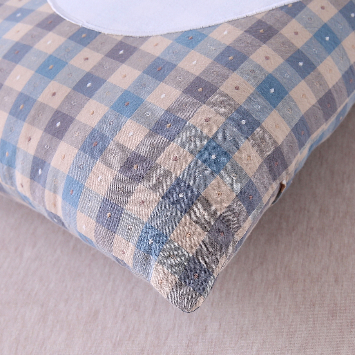 91家纺网 家纺一手货源 找家纺 珍贝家纺 2026新款全棉大脸熊枕套枕头枕芯枕套+枕芯儿童枕学生枕 大脸熊-蓝灰格