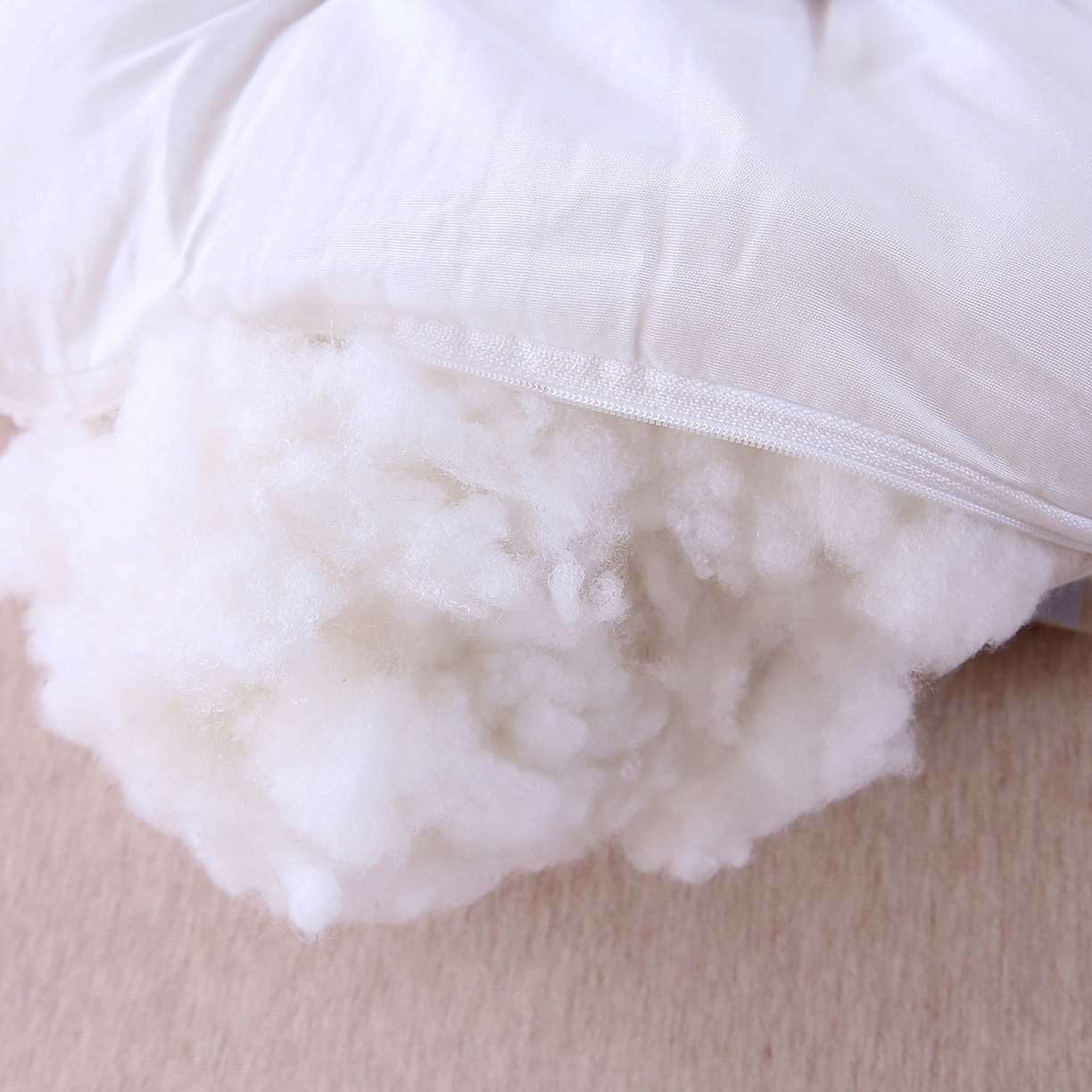 91家纺网 家纺一手货源 找家纺 珍贝家纺 2026新款全棉大脸熊枕套枕头枕芯枕套+枕芯儿童枕学生枕 大脸熊-蓝黄格