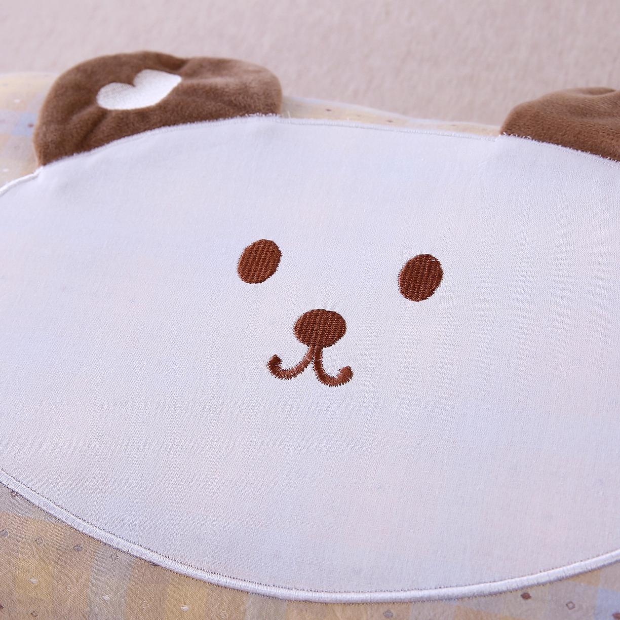 91家纺网 家纺一手货源 找家纺 珍贝家纺 2026新款全棉大脸熊枕套枕头枕芯枕套+枕芯儿童枕学生枕 大脸熊-蓝黄格