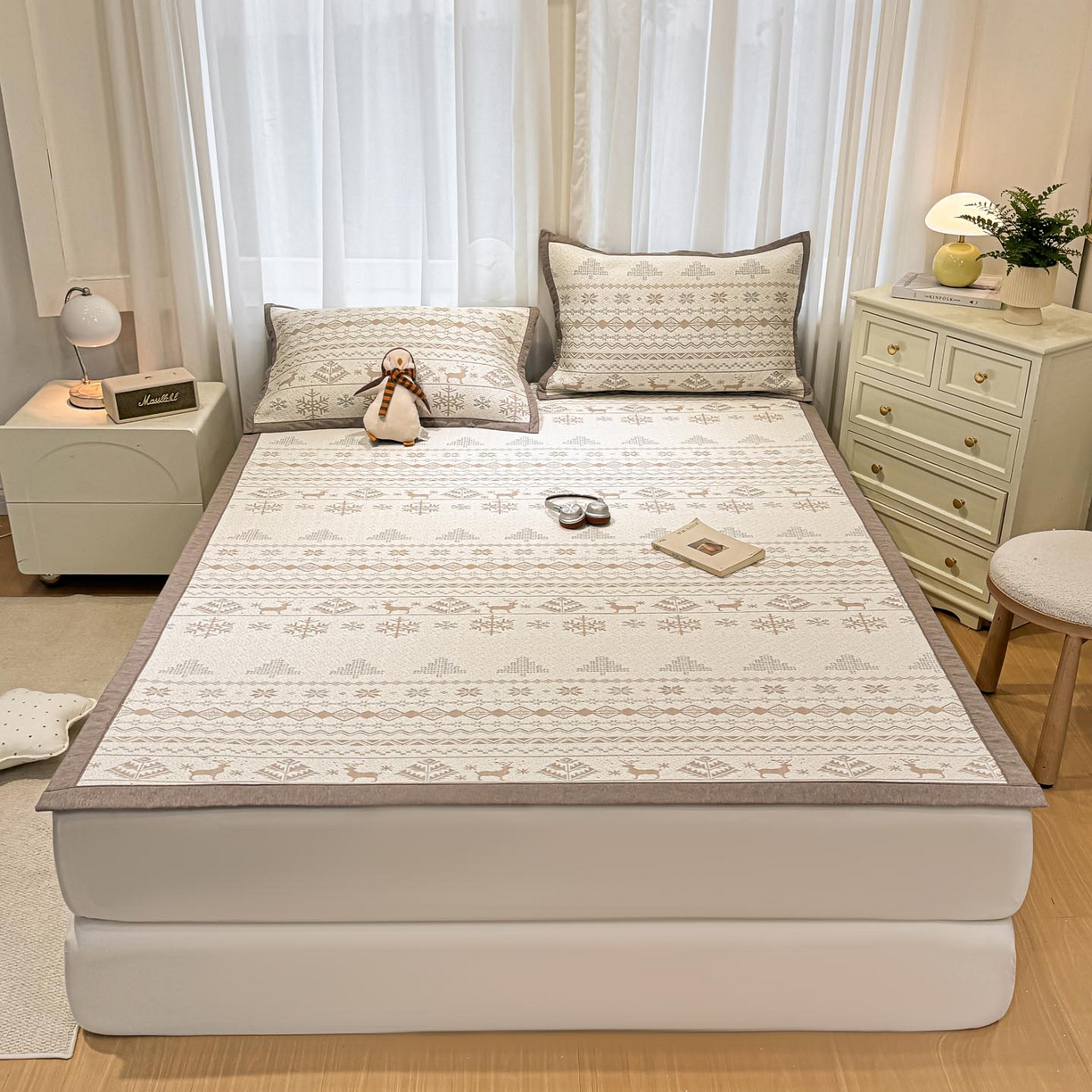 91家纺网 家纺一手货源 找家纺 （总）帅露家纺 2026新款A类PE中分子提花软凉席席子