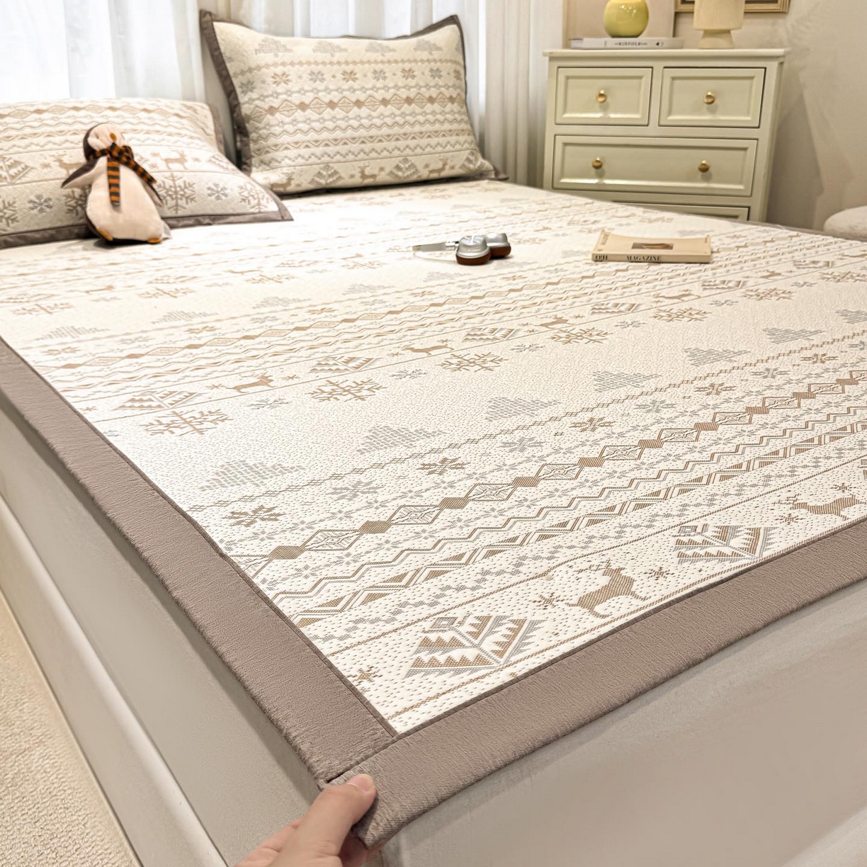 91家纺网 家纺一手货源 找家纺 （总）帅露家纺 2026新款A类PE中分子提花软凉席席子