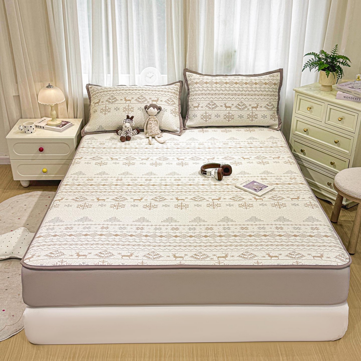 91家纺网 家纺一手货源 找家纺 帅露家纺 2026新款A类PE中分子提花软凉席席子 床笠款-北欧幻境