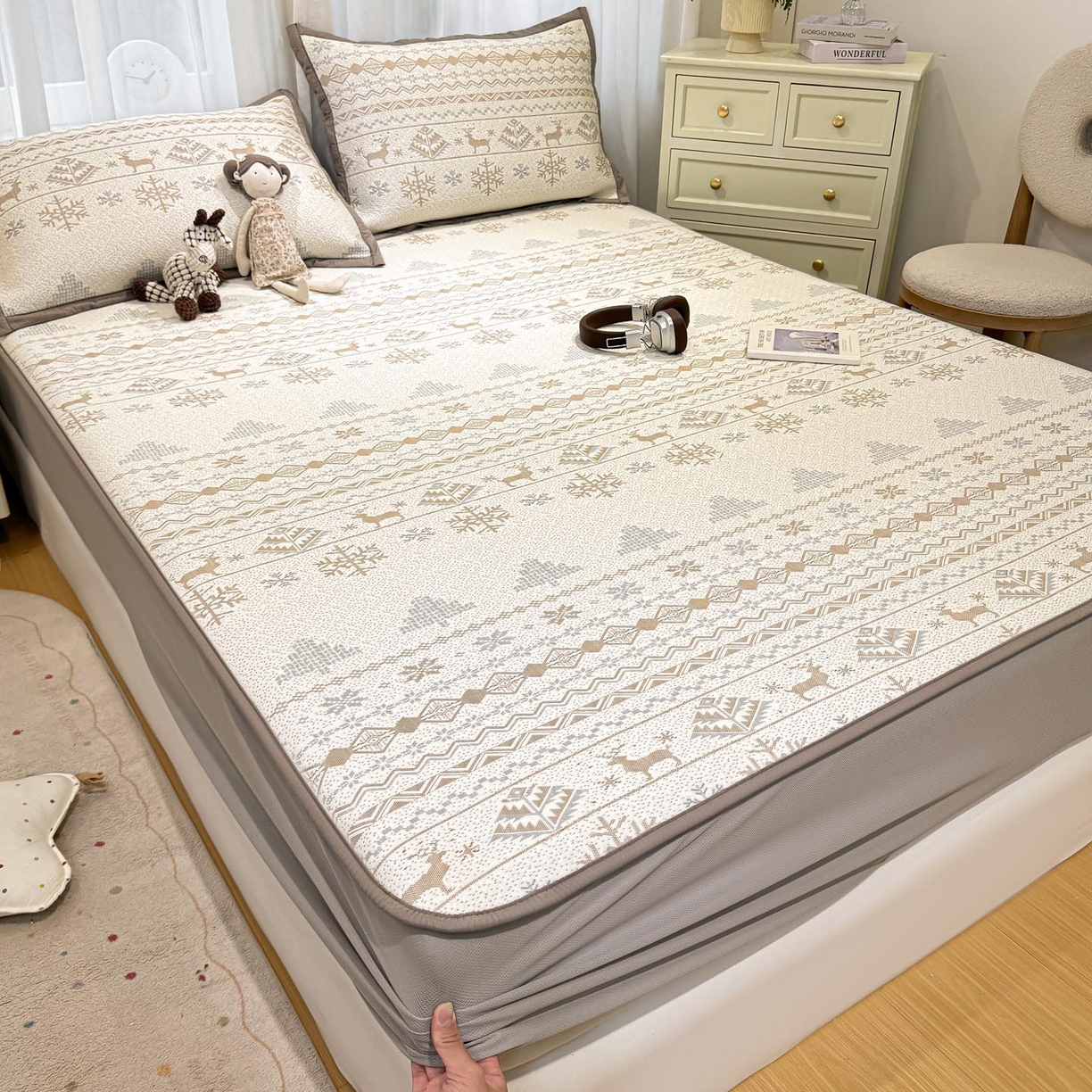 91家纺网 家纺一手货源 找家纺 帅露家纺 2026新款A类PE中分子提花软凉席席子 床笠款-北欧幻境