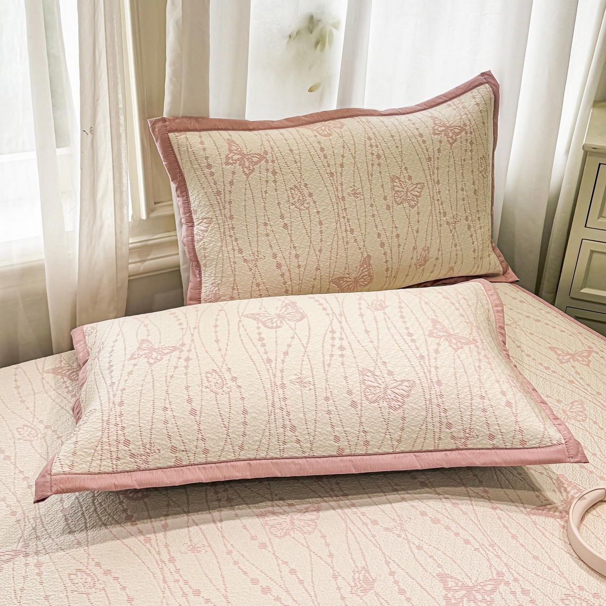 91家纺网 家纺一手货源 找家纺 帅露家纺 2026新款A类PE中分子提花软凉席席子 床笠款-蝶舞纷纷