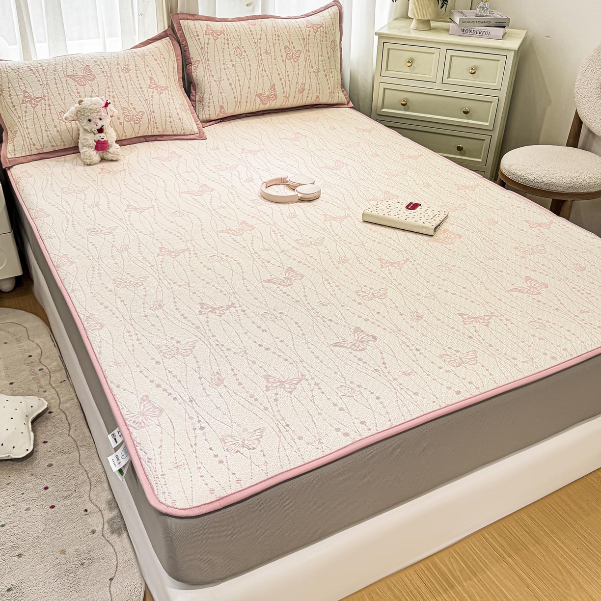 91家纺网 家纺一手货源 找家纺 帅露家纺 2026新款A类PE中分子提花软凉席席子 床笠款-蝶舞纷纷