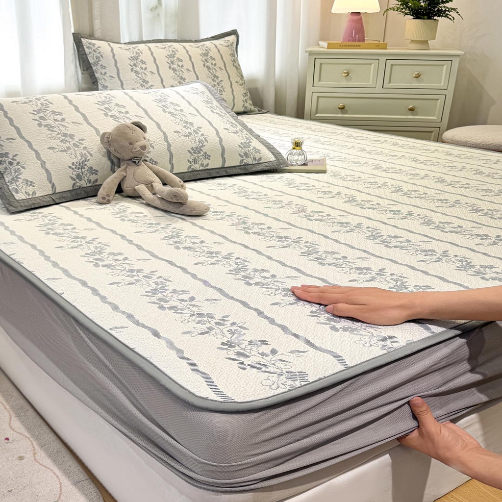 91家纺网 家纺一手货源 找家纺 帅露家纺 2026新款A类PE中分子提花软凉席席子 床笠款-浪漫花园蓝灰