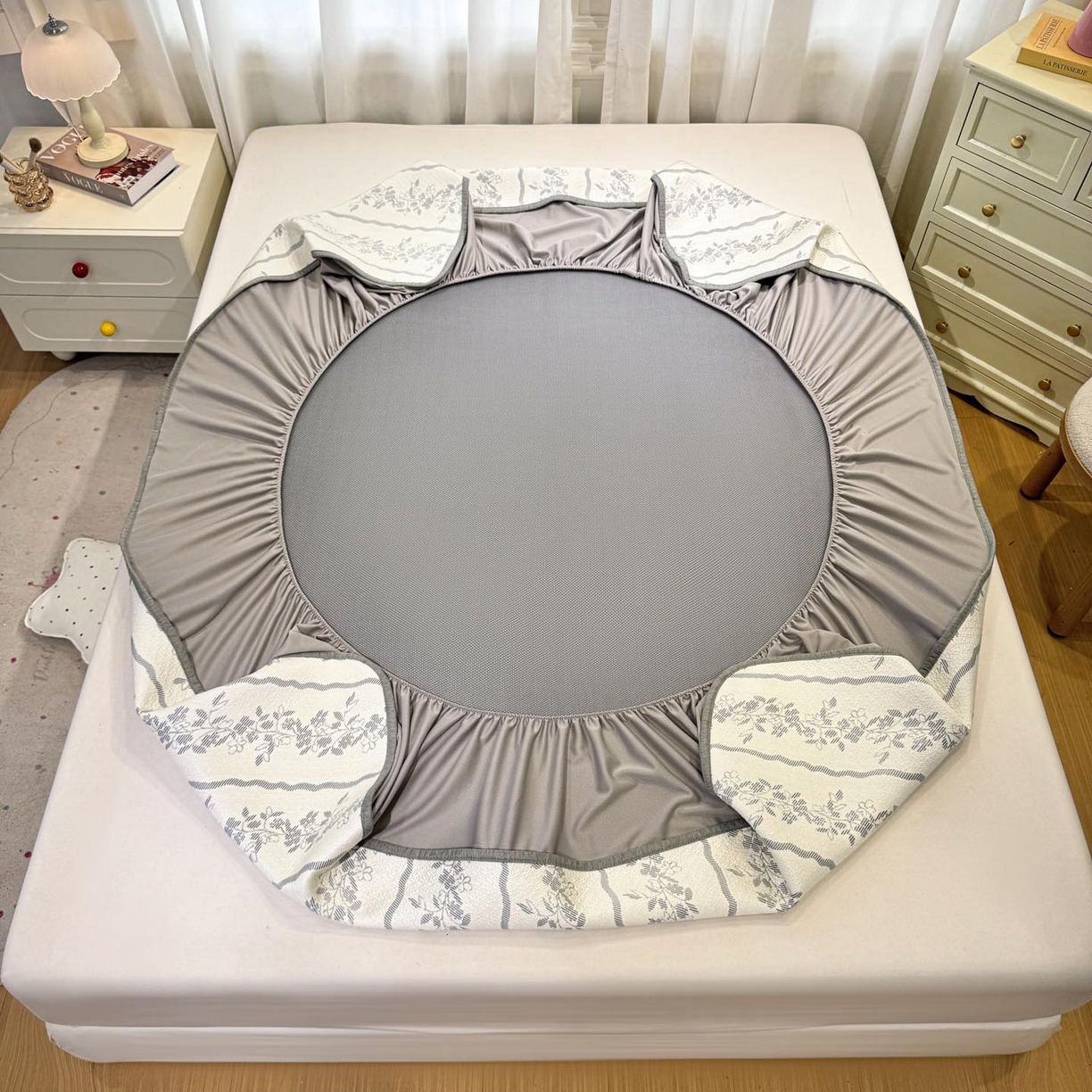 91家纺网 家纺一手货源 找家纺 帅露家纺 2026新款A类PE中分子提花软凉席席子 床笠款-浪漫花园蓝灰