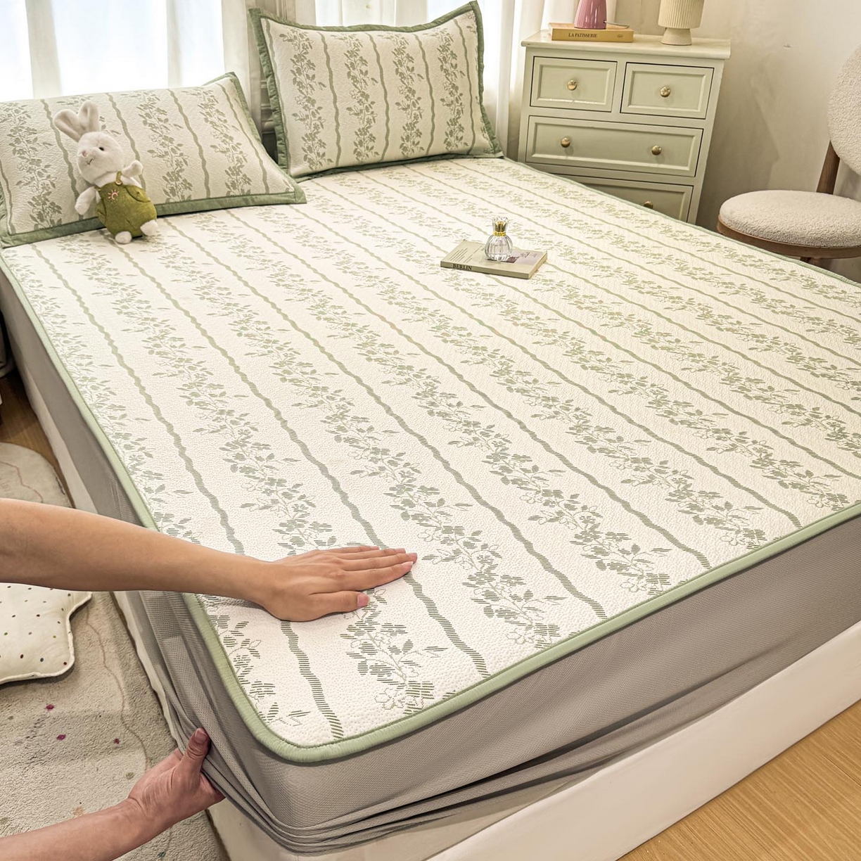 帅露家纺 2026新款A类PE中分子提花软凉席席子 床笠款-浪漫花园绿