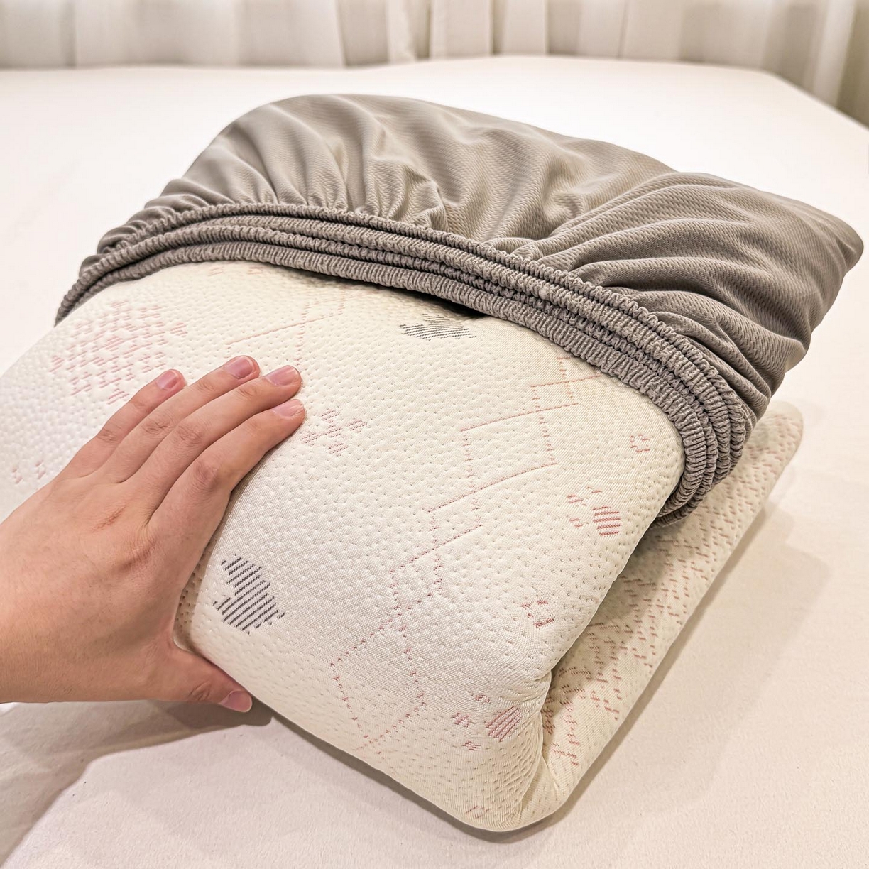 91家纺网 家纺一手货源 找家纺 帅露家纺 2026新款A类PE中分子提花软凉席席子 床笠款-猫咪派对粉