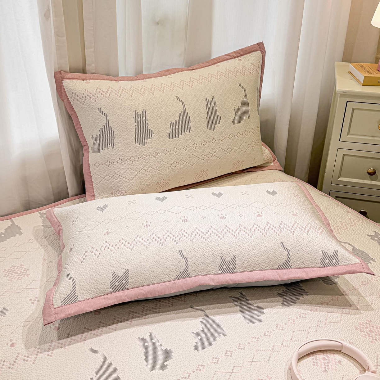 91家纺网 家纺一手货源 找家纺 帅露家纺 2026新款A类PE中分子提花软凉席席子 床笠款-猫咪派对粉