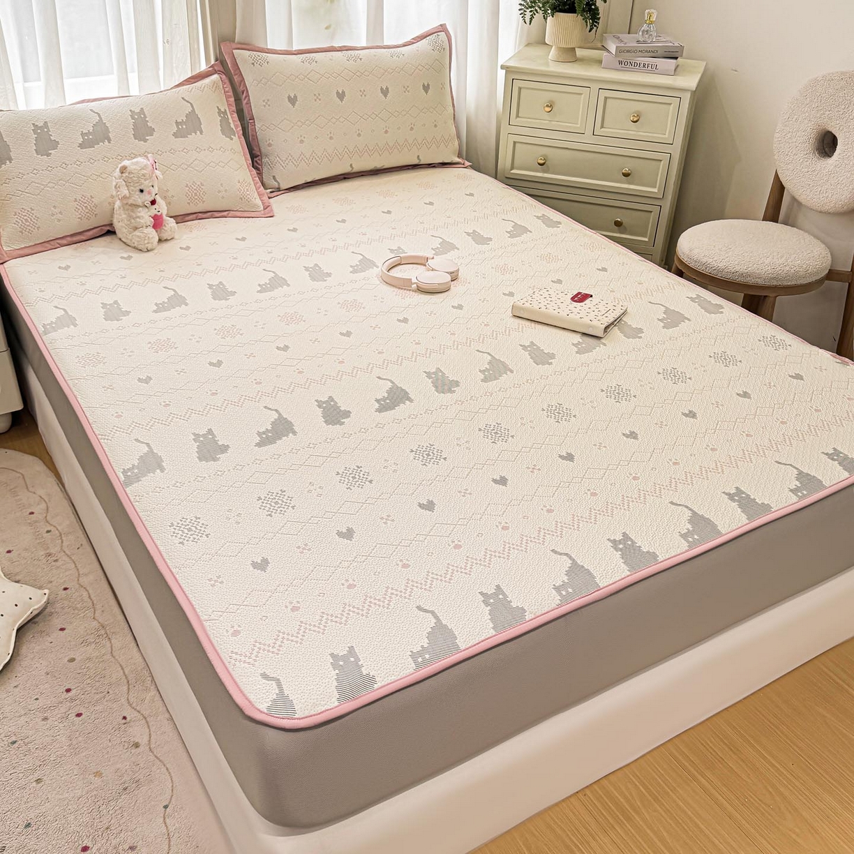 91家纺网 家纺一手货源 找家纺 帅露家纺 2026新款A类PE中分子提花软凉席席子 床笠款-猫咪派对粉