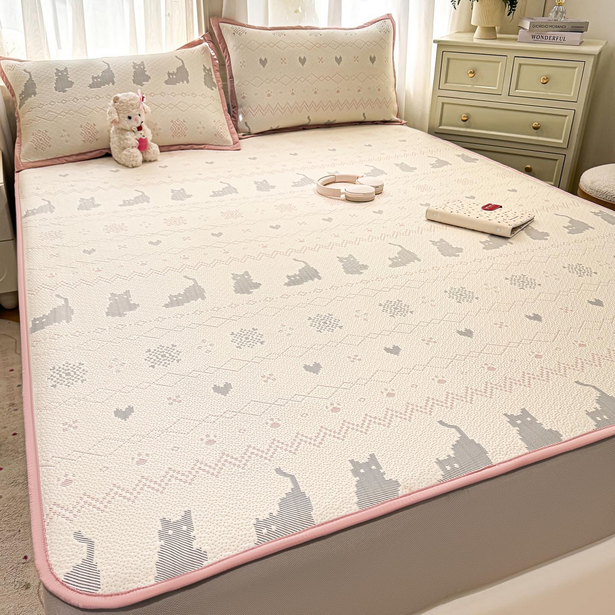 91家纺网 家纺一手货源 找家纺 帅露家纺 2026新款A类PE中分子提花软凉席席子 床笠款-猫咪派对粉