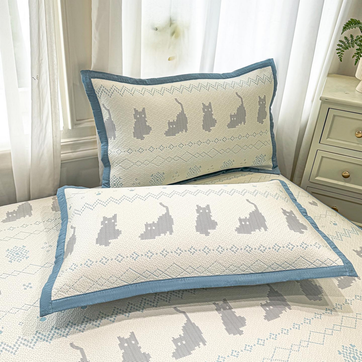 91家纺网 家纺一手货源 找家纺 帅露家纺 2026新款A类PE中分子提花软凉席席子 床笠款-猫咪派对蓝