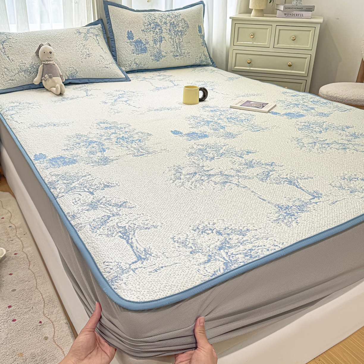 91家纺网 家纺一手货源 找家纺 帅露家纺 2026新款A类PE中分子提花软凉席席子 床笠款-迷雾森林