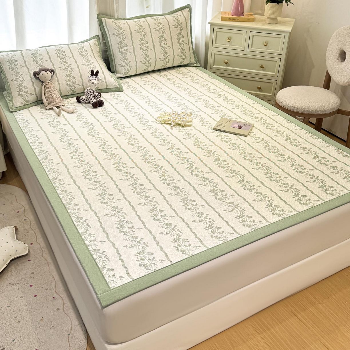 91家纺网 家纺一手货源 找家纺 帅露家纺 2026新款A类PE中分子提花软凉席席子 平铺款-浪漫花园绿