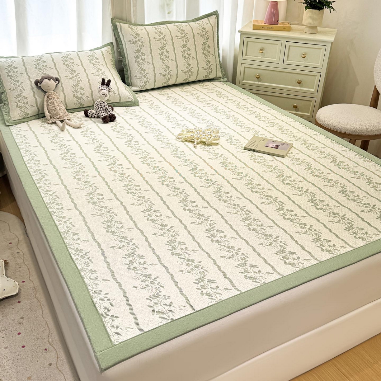 91家纺网 家纺一手货源 找家纺 帅露家纺 2026新款A类PE中分子提花软凉席席子 平铺款-浪漫花园绿