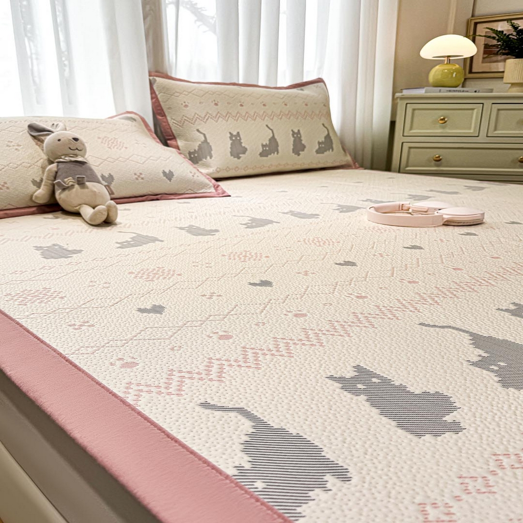 91家纺网 家纺一手货源 找家纺 帅露家纺 2026新款A类PE中分子提花软凉席席子 平铺款-猫咪派对粉