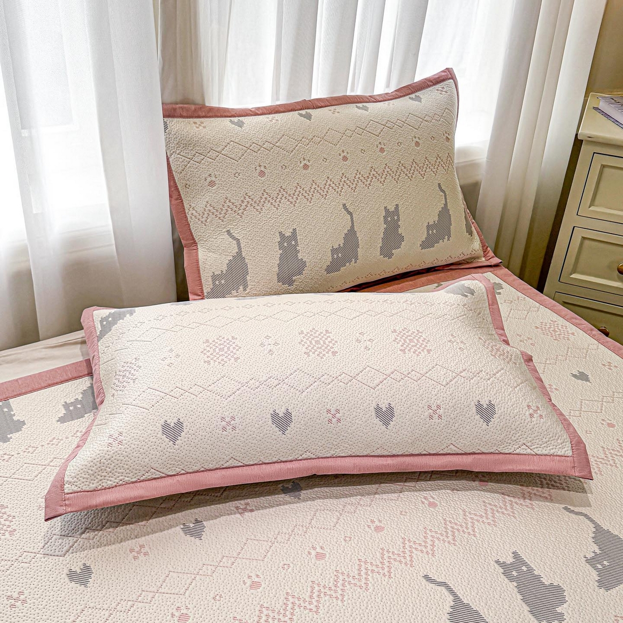 91家纺网 家纺一手货源 找家纺 帅露家纺 2026新款A类PE中分子提花软凉席席子 平铺款-猫咪派对粉