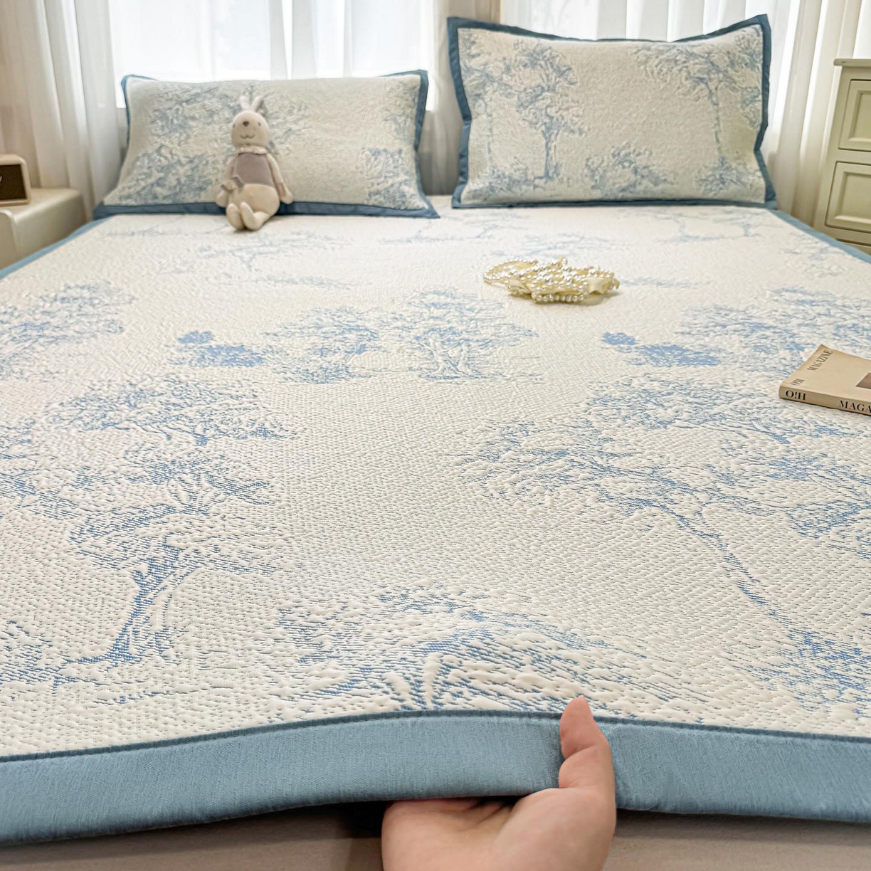 91家纺网 家纺一手货源 找家纺 帅露家纺 2026新款A类PE中分子提花软凉席席子 平铺款-迷雾森林