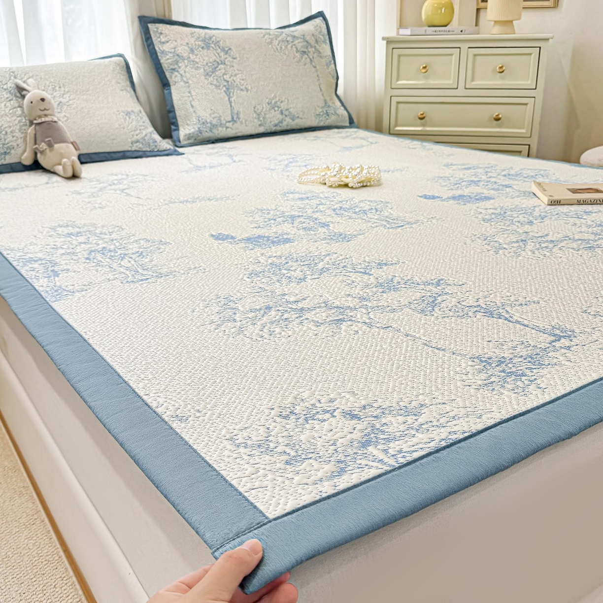 91家纺网 家纺一手货源 找家纺 帅露家纺 2026新款A类PE中分子提花软凉席席子 平铺款-迷雾森林