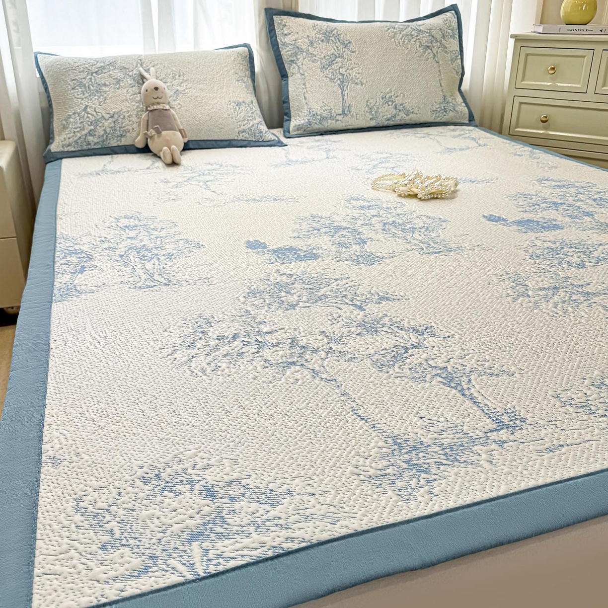 91家纺网 家纺一手货源 找家纺 帅露家纺 2026新款A类PE中分子提花软凉席席子 平铺款-迷雾森林