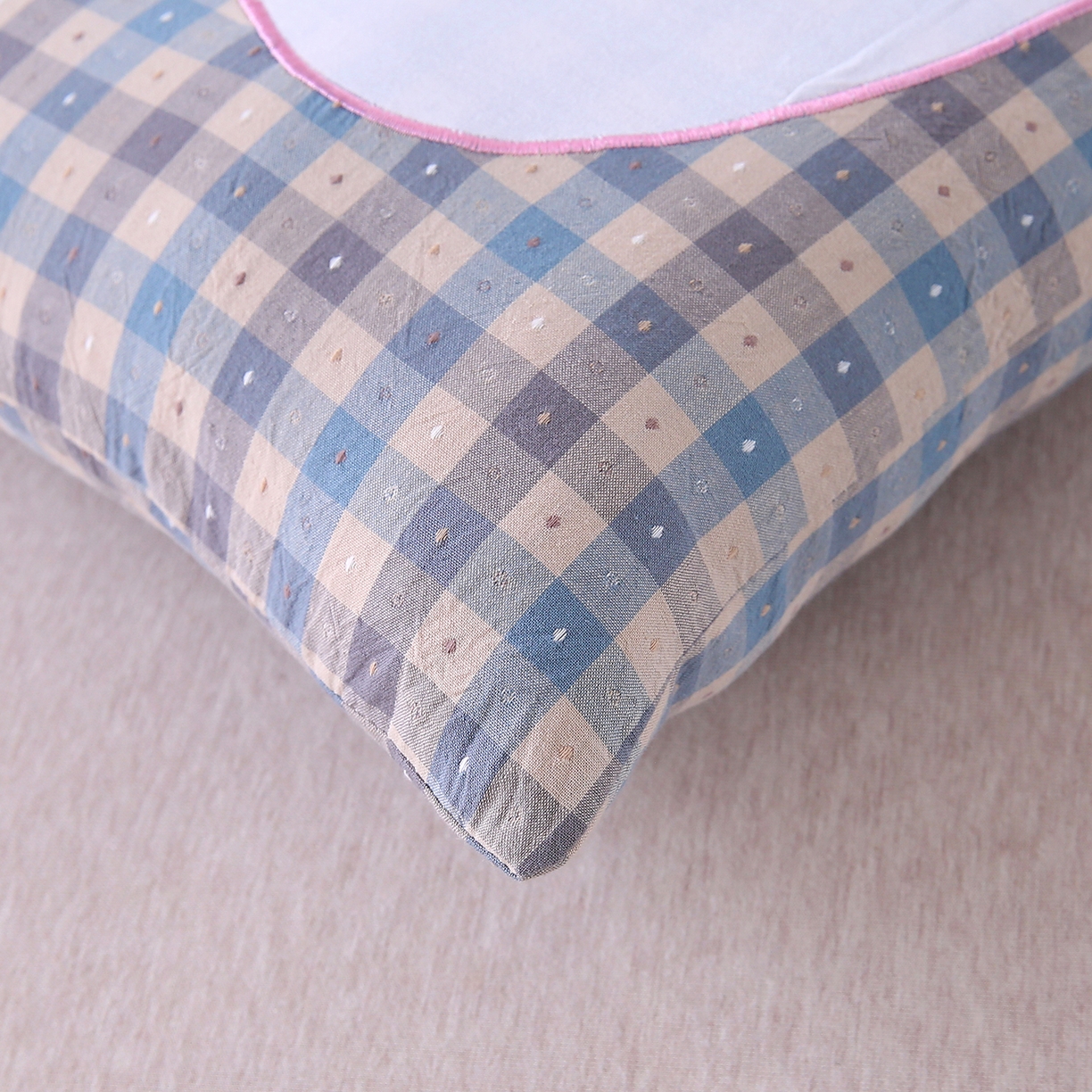 91家纺网 家纺一手货源 找家纺 珍贝家纺 2026新款全棉大脸兔枕套枕头枕芯枕套+枕芯儿童枕学生枕 大脸兔-蓝灰格