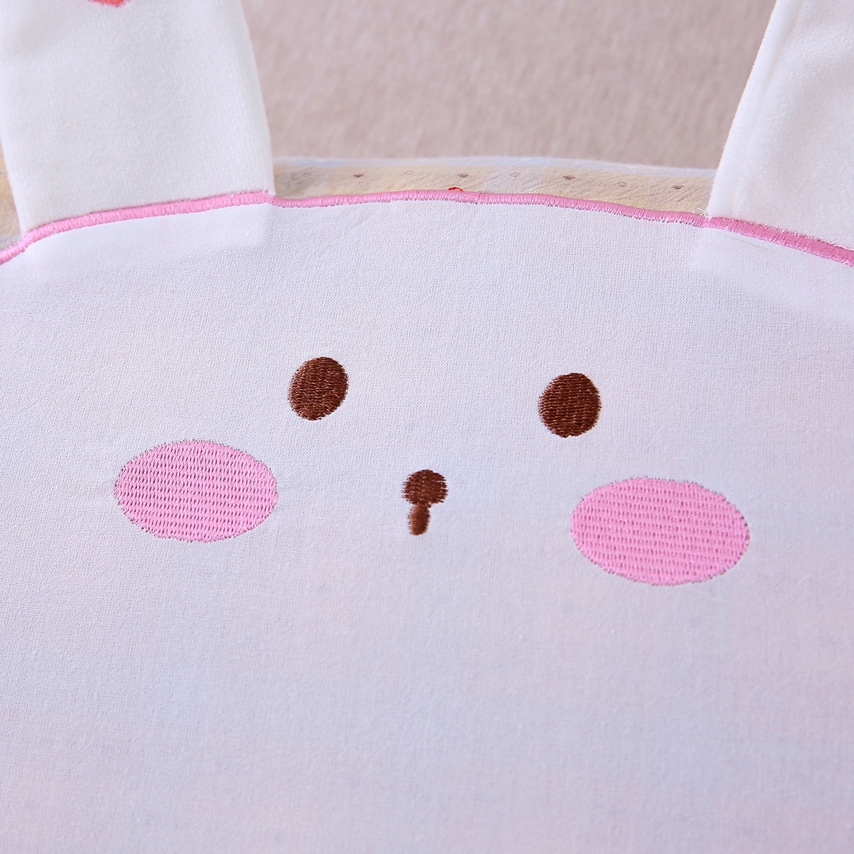 91家纺网 家纺一手货源 找家纺 珍贝家纺 2026新款全棉大脸兔枕套枕头枕芯枕套+枕芯儿童枕学生枕 大脸兔-蓝黄格