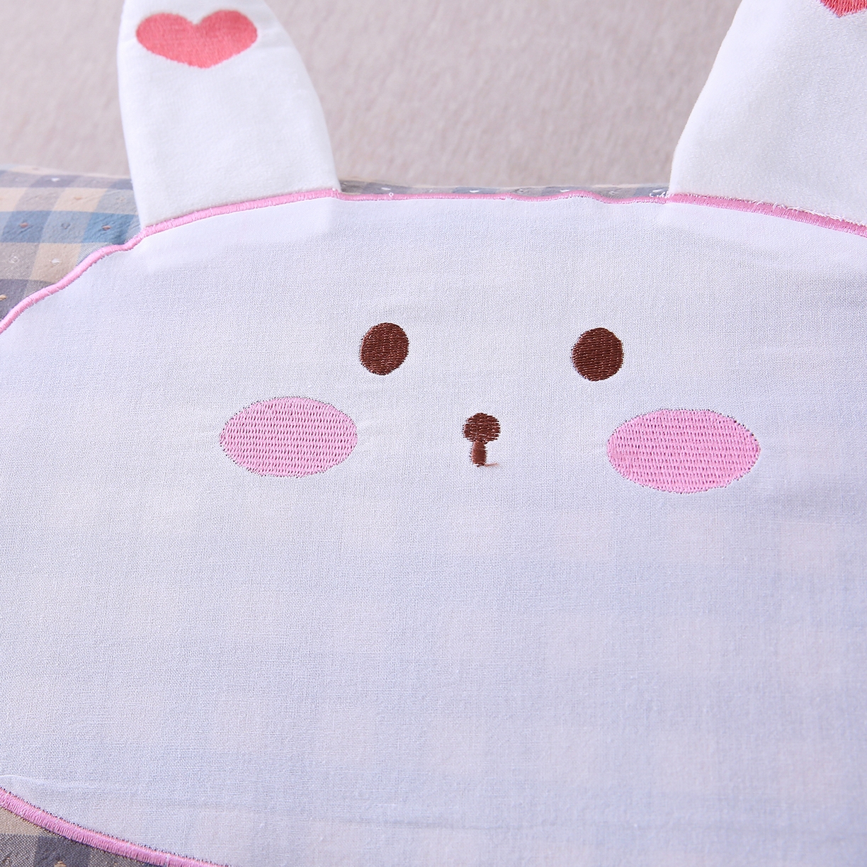 91家纺网 家纺一手货源 找家纺 珍贝家纺 2026新款全棉大脸兔枕套枕头枕芯枕套+枕芯儿童枕学生枕 大脸兔-蓝灰格