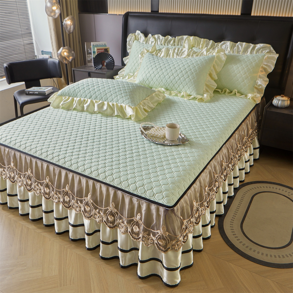 91家纺网 家纺一手货源 找家纺 好儿喜家纺 2026新款夏季高端乳胶凉席三件套可脱卸花边凉席-雅颂系列 雅颂-果绿