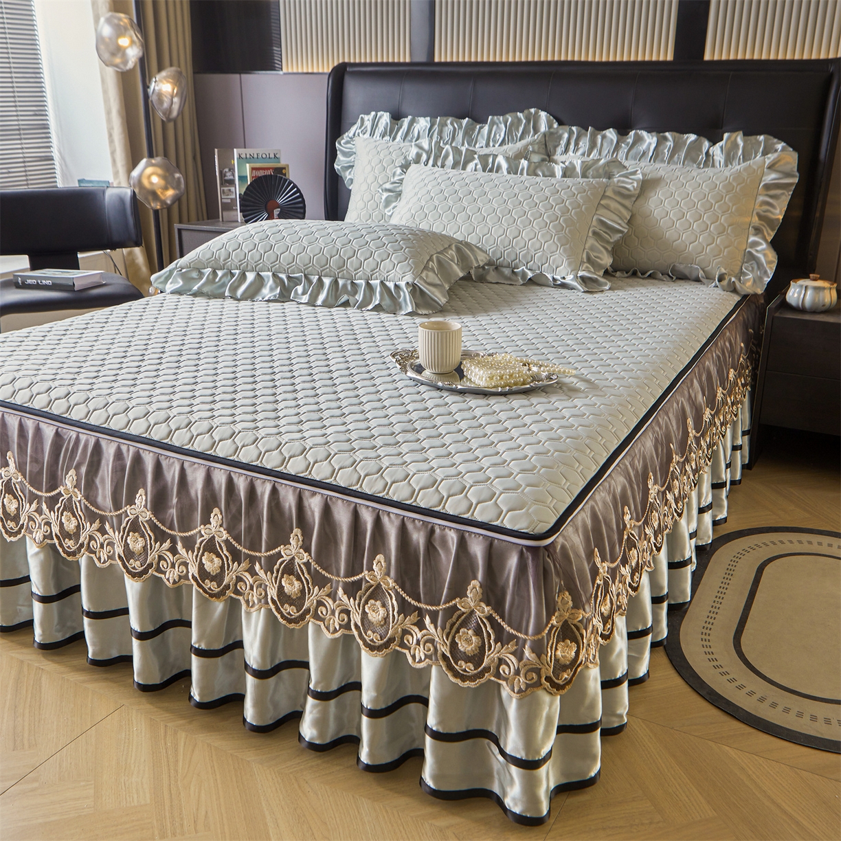 91家纺网 家纺一手货源 找家纺 好儿喜家纺 2026新款夏季高端乳胶凉席三件套可脱卸花边凉席-雅颂系列 雅颂-浅灰