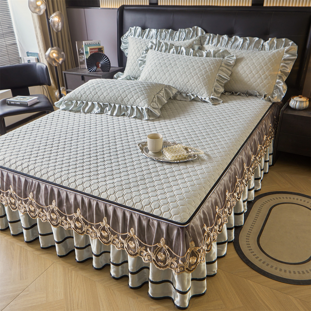 91家纺网 家纺一手货源 找家纺 好儿喜家纺 2026新款夏季高端乳胶凉席三件套可脱卸花边凉席-雅颂系列 雅颂-浅灰