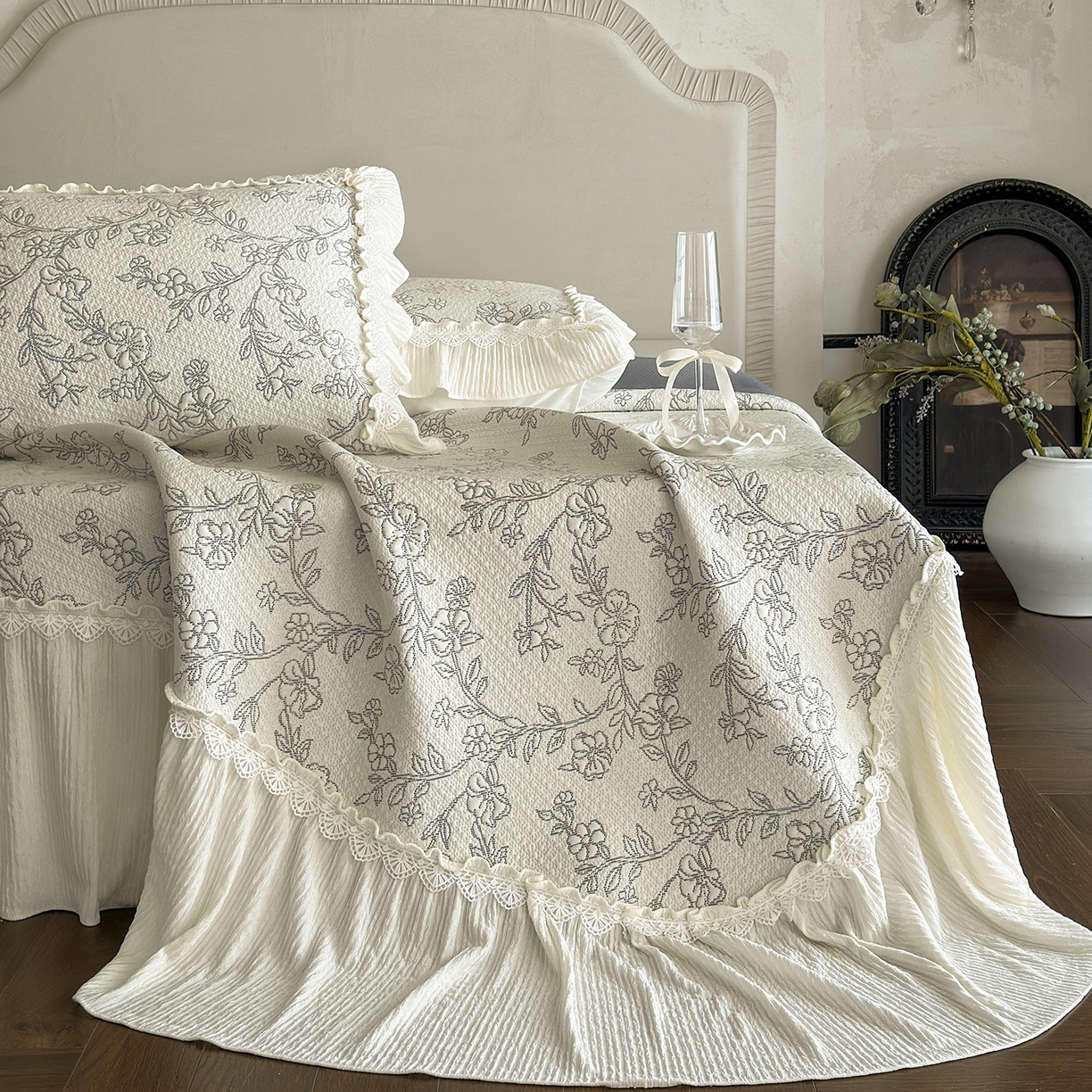 91家纺网 家纺一手货源 找家纺 乐朵家居 2026新款 楠枝（加厚复合）凉豆豆 凉席三件套 灰