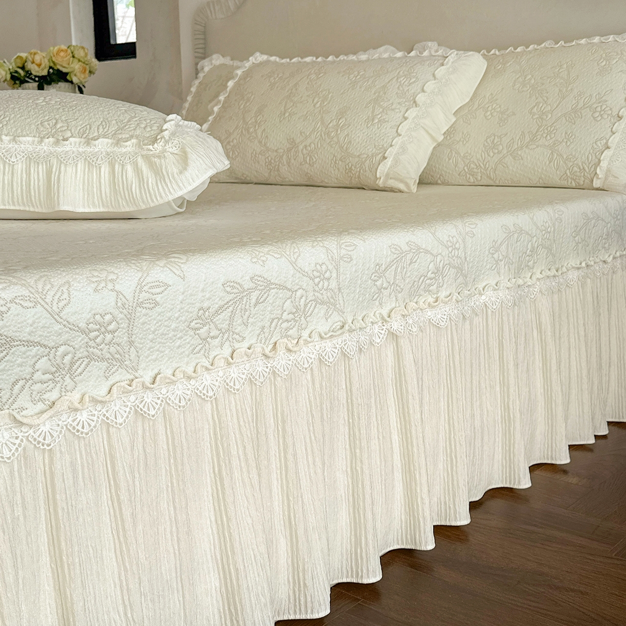 91家纺网 家纺一手货源 找家纺 乐朵家居 2026新款 楠枝（加厚复合）凉豆豆 凉席三件套 卡其