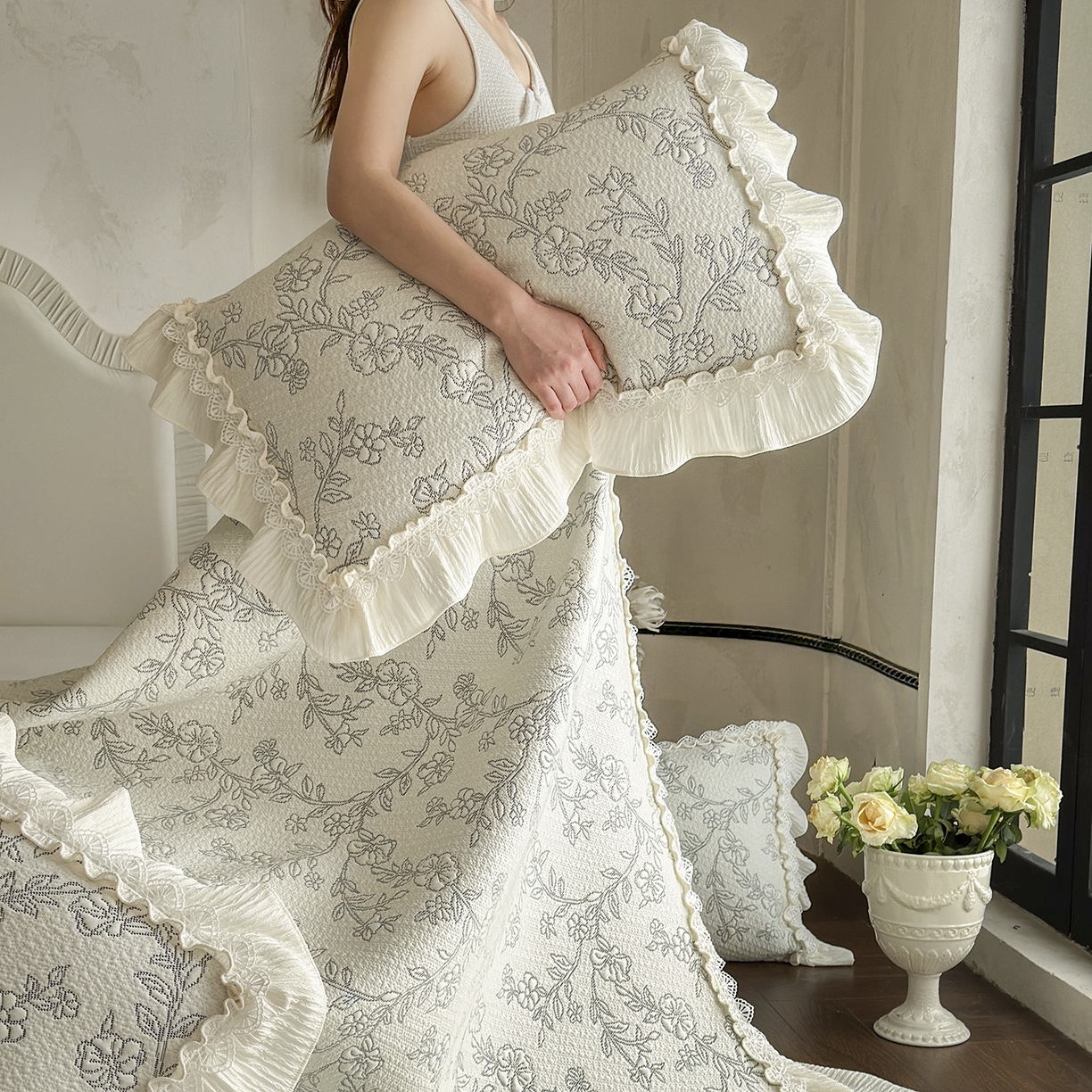 91家纺网 家纺一手货源 找家纺 乐朵家居 2026新款 楠枝（加厚复合）凉豆豆 凉席三件套 灰