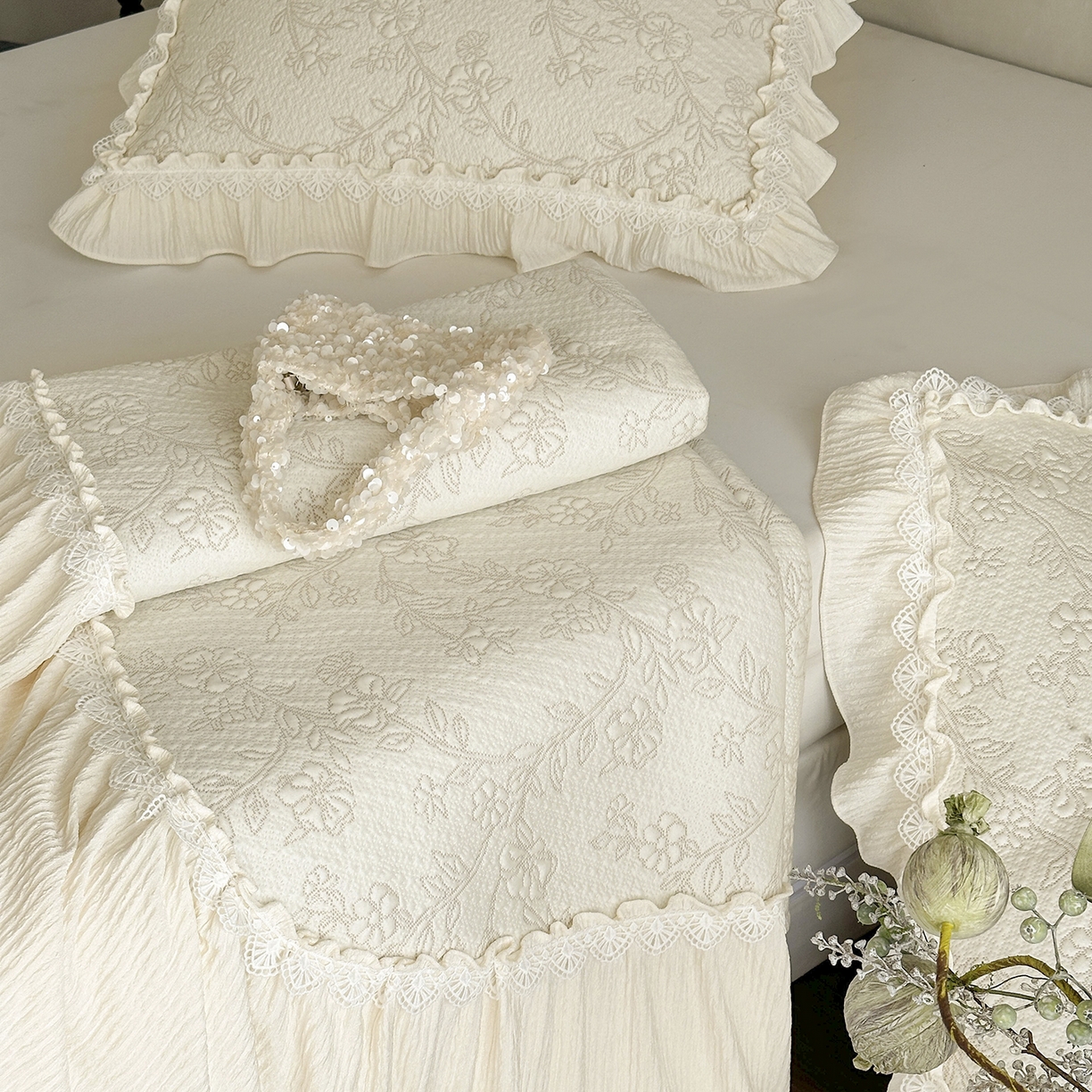 91家纺网 家纺一手货源 找家纺 乐朵家居 2026新款 楠枝（加厚复合）凉豆豆 凉席三件套 卡其