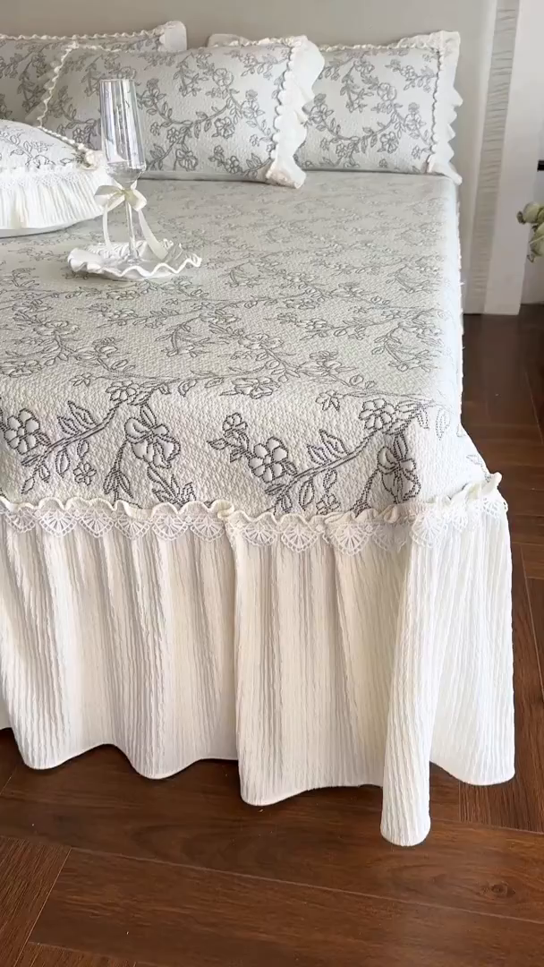 91家纺网 家纺一手货源 找家纺 乐朵家居 2026新款 楠枝（加厚复合）凉豆豆 凉席三件套 灰