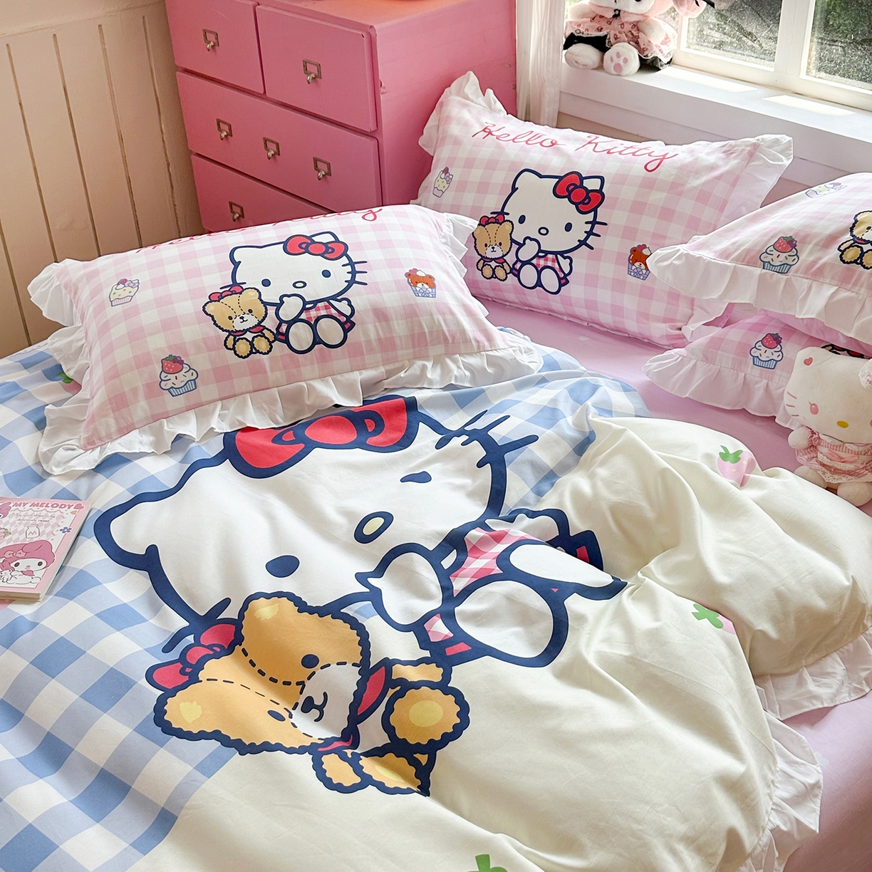 91家纺网 家纺一手货源 找家纺 （总）玉元坊 2026新款三丽鸥正版授权凯蒂猫床单床笠床裙全棉纯棉三四件套