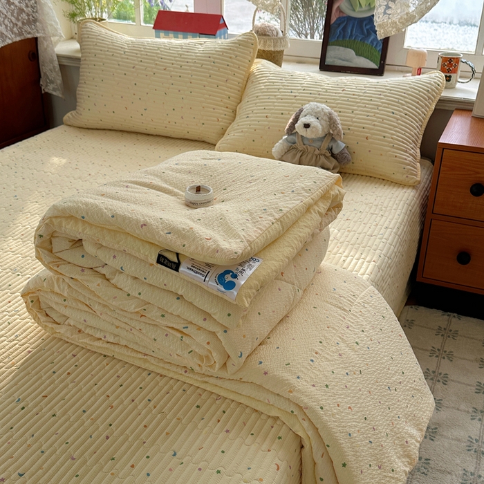 91家纺网 家纺一手货源 找家纺 （总）贝扬思家纺 2026春夏新款高品质A类泡芙纱床盖夏被夏凉被空调被四件套-青提系列